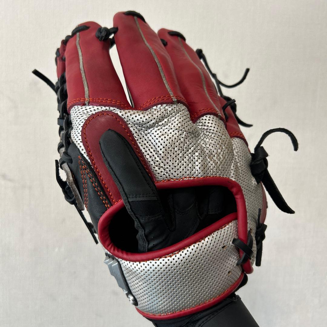 アディダス 軟式 野球　オールラウンド用　左投げ