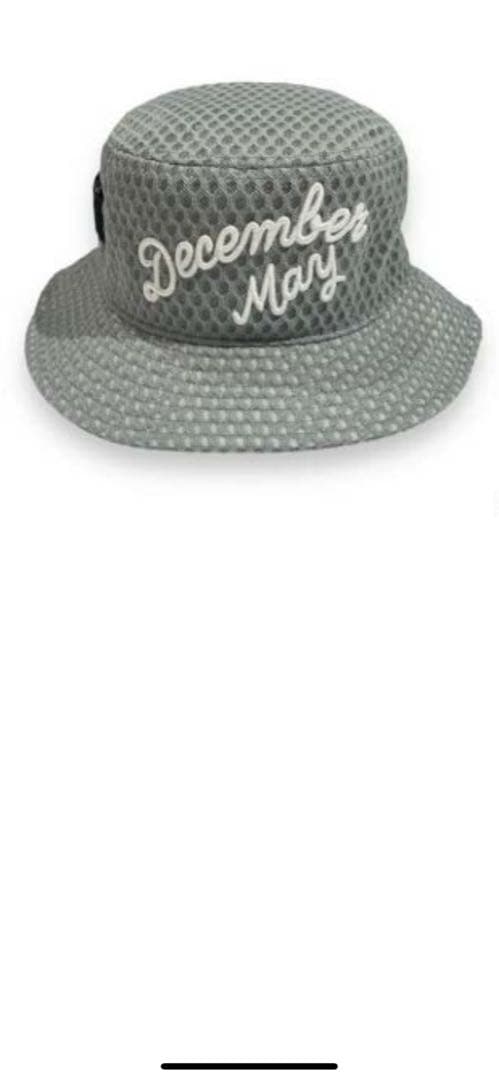 ディッセンバーメイ　メッシュバケットハット　グレー　新品未使用品
