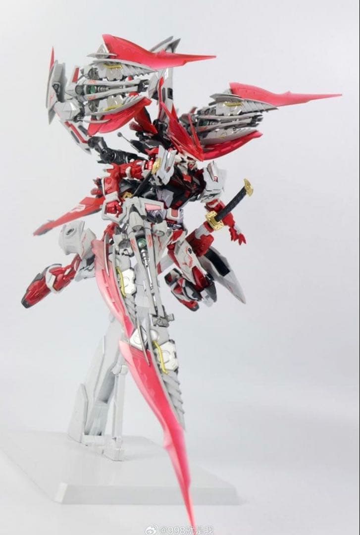 1/100 MGサイズ　ガンダムアストレイ レッドドラゴン　海外製