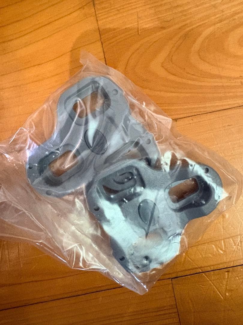 LOOKのKÉO BLADE CARBONペダル