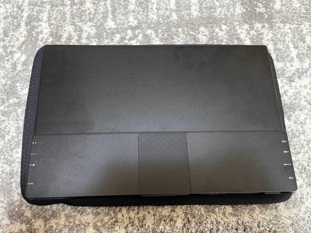 14インチ 4K OLED ポータブルモニター Switch対応 ケース付