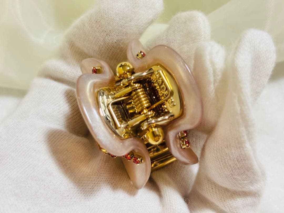 【極美品】acca クリップ　スワロフスキー　ヘアクリップ