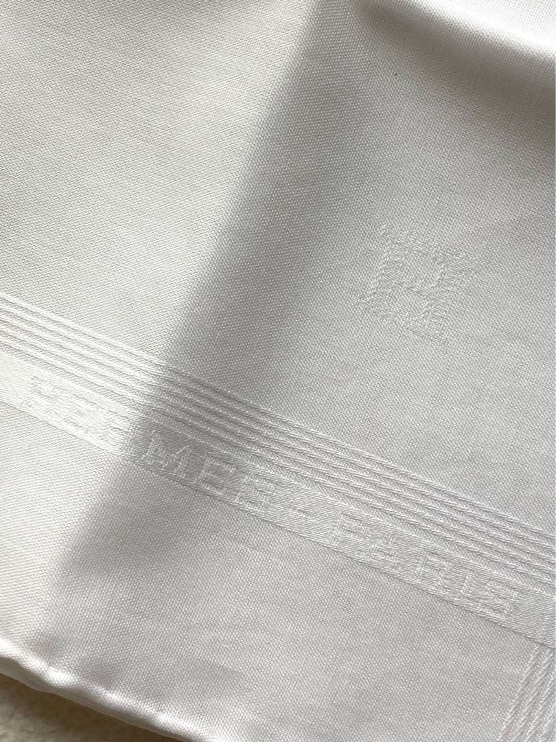 未使用タグ付　エルメス　ハンカチーフ　シャカード　Hレリーフ　ホワイト