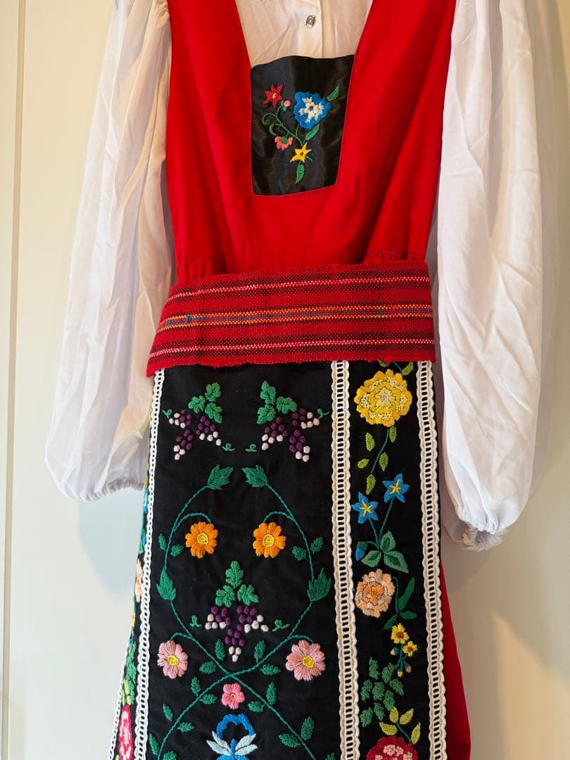 フォークダンス衣装①母手作り