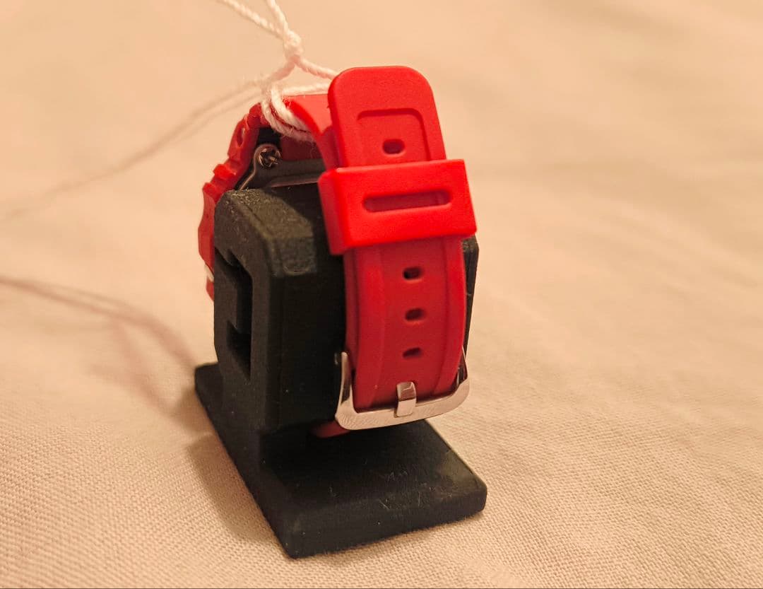 G-SHOCK DWN-5600-4JR　赤　2025.11購入