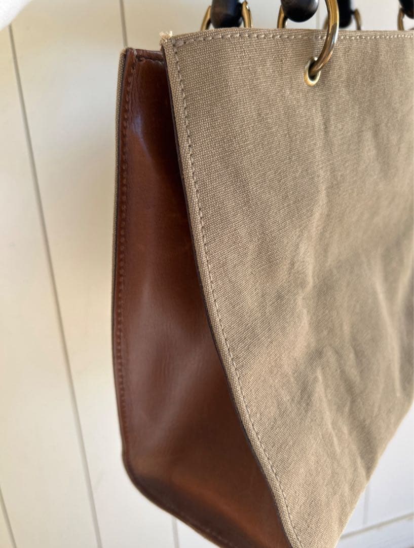 【美品】GUCCI グッチ バンブー トムフォード期 レザー ハンドバッグ　ロゴ