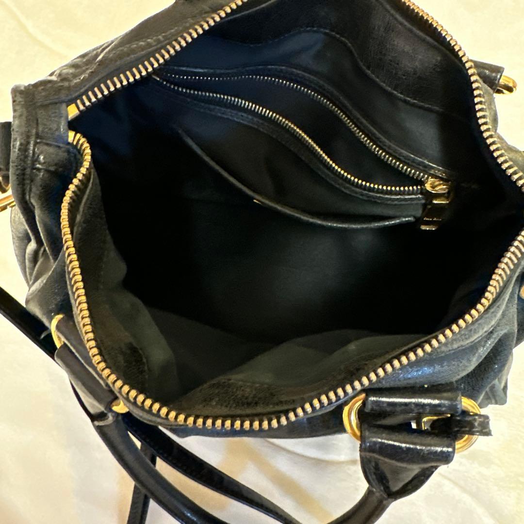 miu miu ミュウミュウ　ハンドバッグ　ショルダー　黒