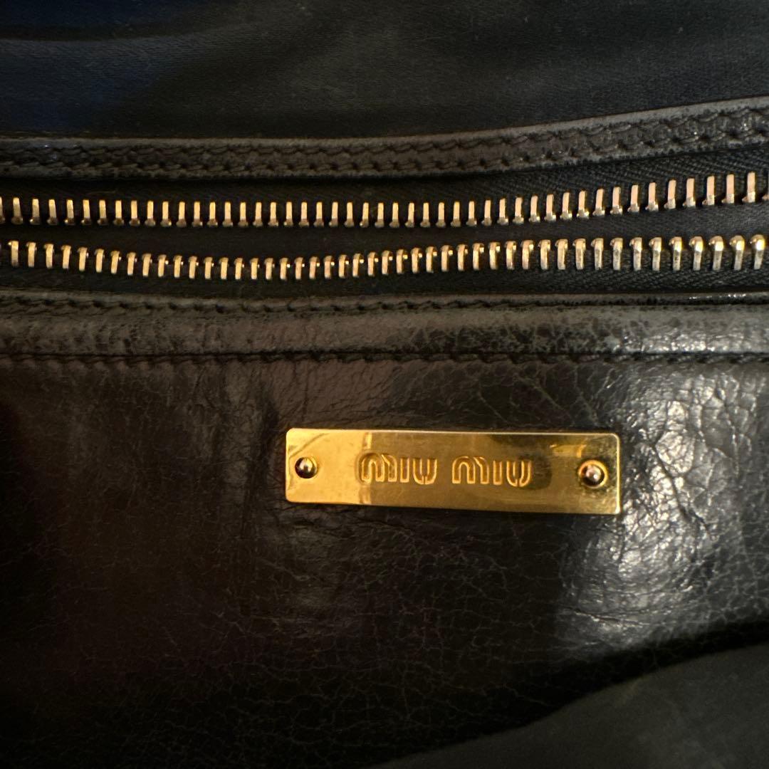 miu miu ミュウミュウ　ハンドバッグ　ショルダー　黒