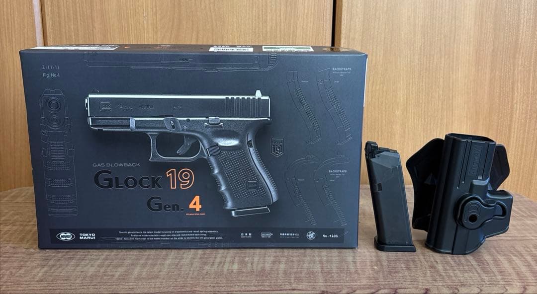 東京マルイ GLOCK19 Gen.4 スペアマガジンガン＆ガンホルダー付き