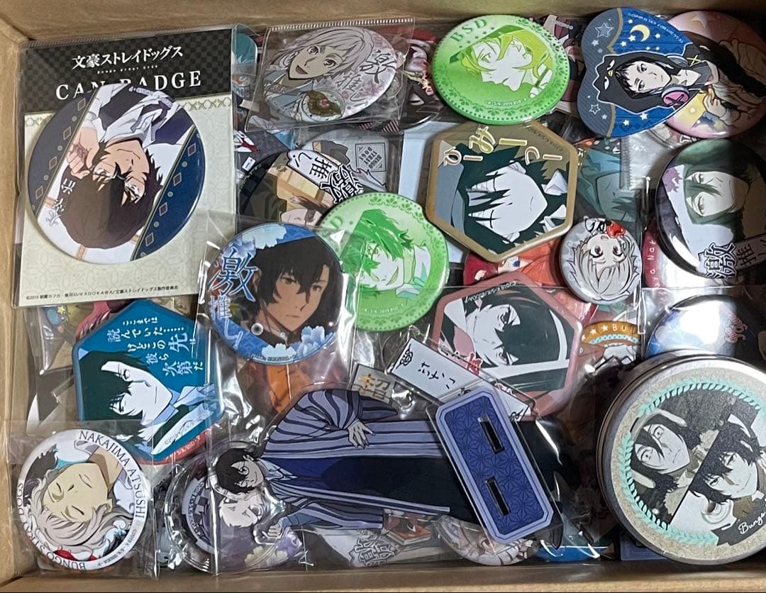 文豪ストレイドッグス　グッズ　まとめ売り　300個以上　一箱限定