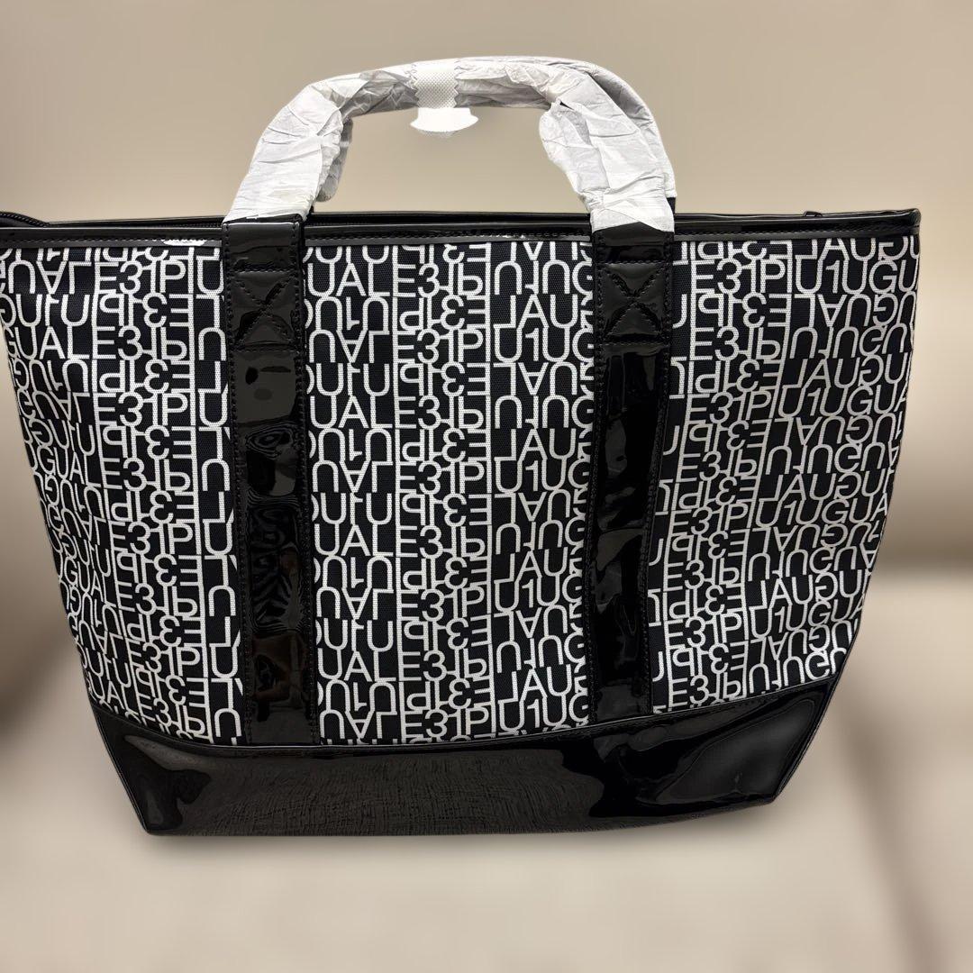 【未使用】1piu1uguale3 ミドルボストンロゴ