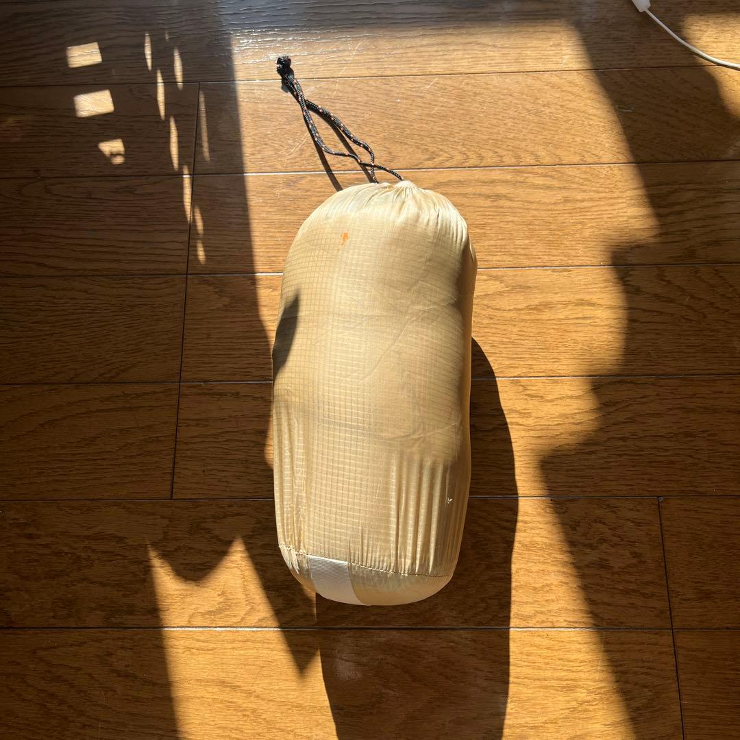 MOONSTONE キルティングライトダウン コンパクト収納袋付　ゴールド XL