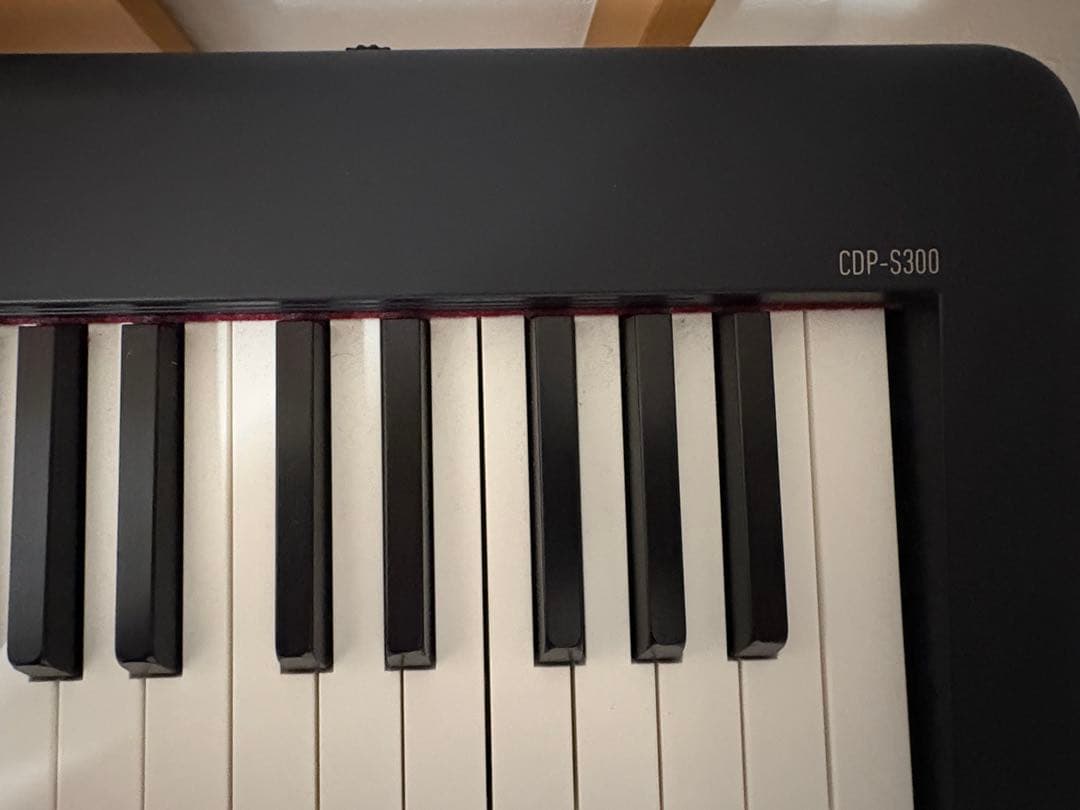 電子ピアノ　88鍵盤　CASIO CDP-S300 (純正ペダル付属)