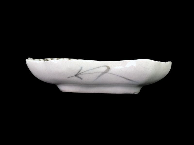 古伊万里　型刷印判　桜に菊花紋　変形皿　D288AS-CWf