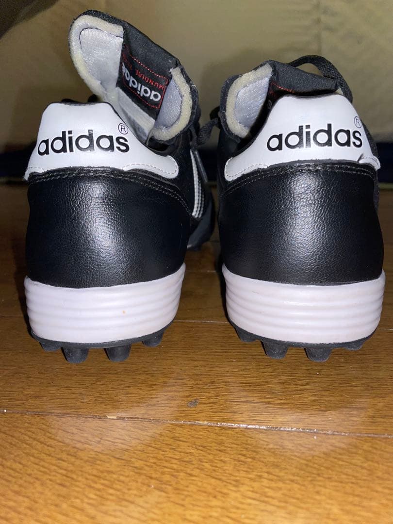 adidas Mundial Team サッカーシューズ