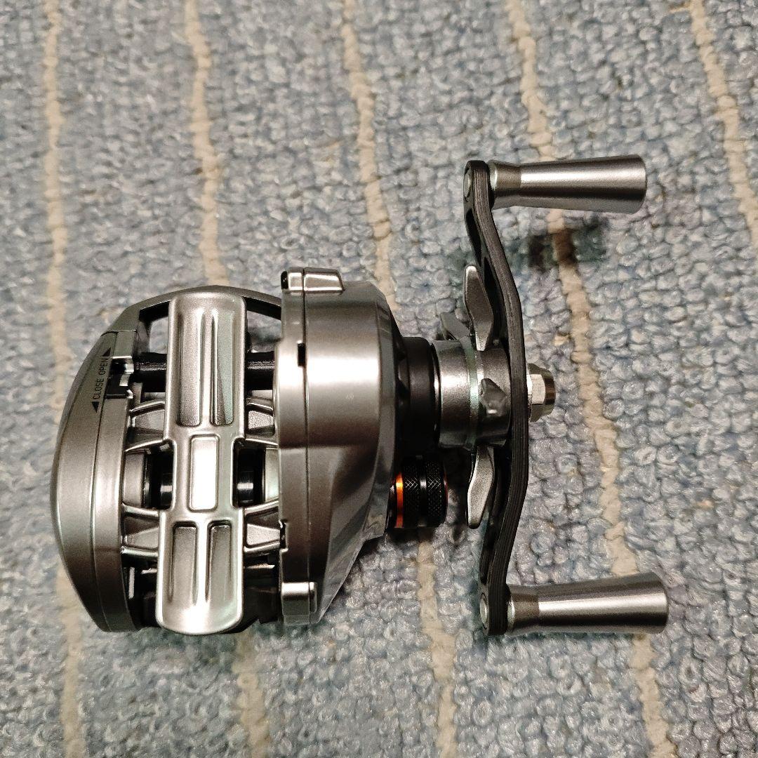 GIU 99 ベイトフィネスリール