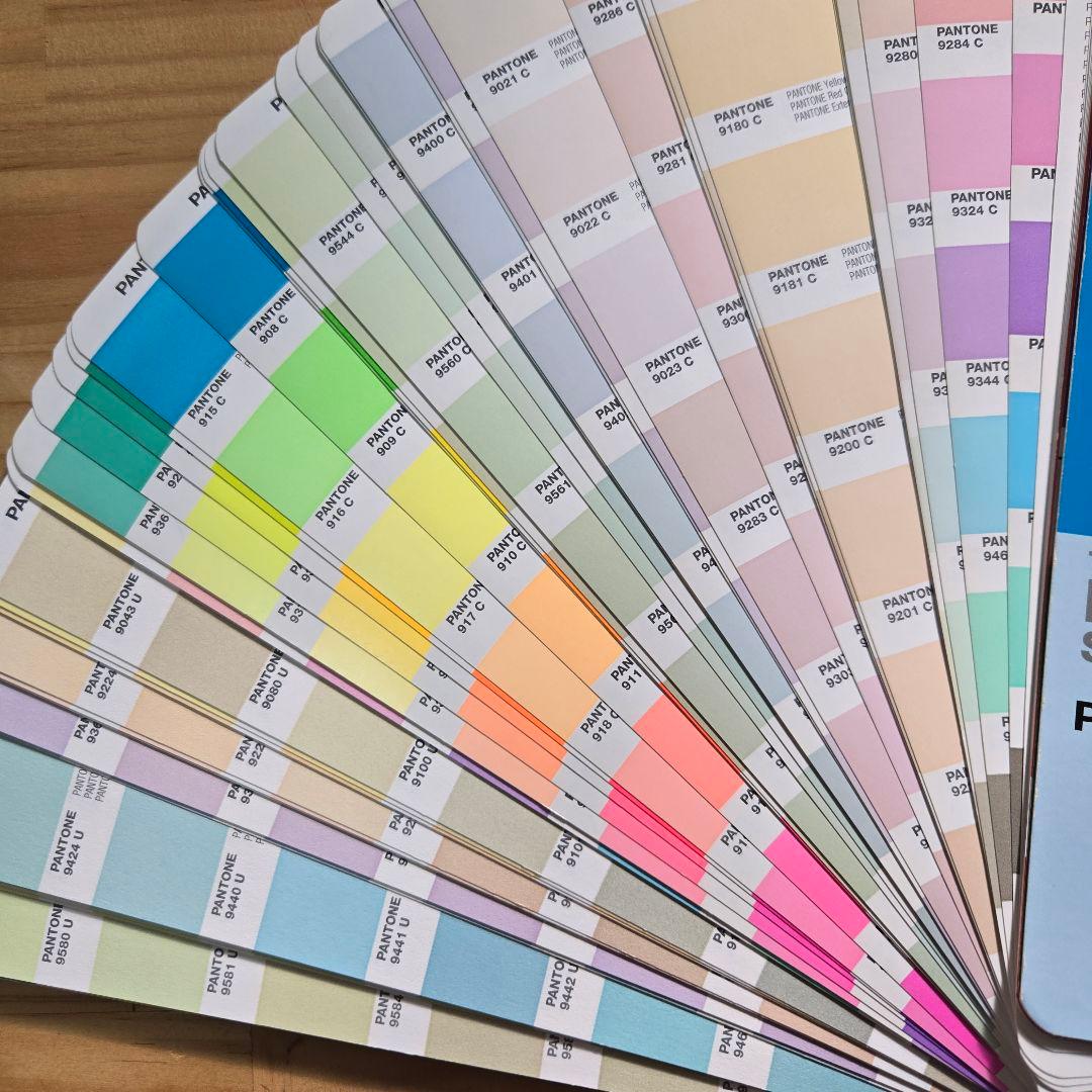 PANTONE 色見本PASTELS&NEONS Coated&Uncoated