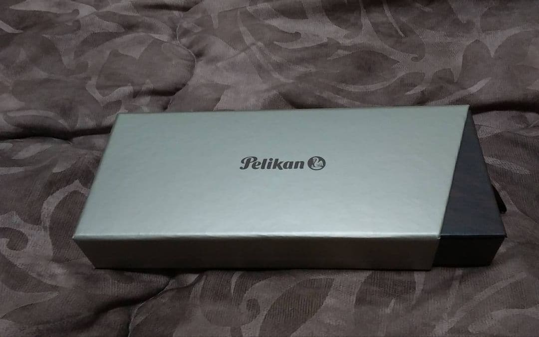 Pelikan（ペリカン）万年筆 クラシック M200 カフェクリーム F細字