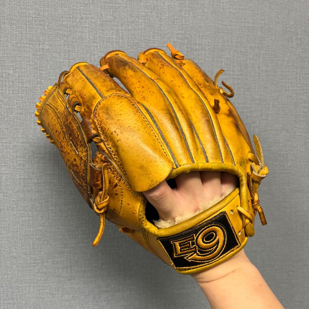 1059 E9 型抜群 即戦力 硬式 投手用グローブ 左投げ