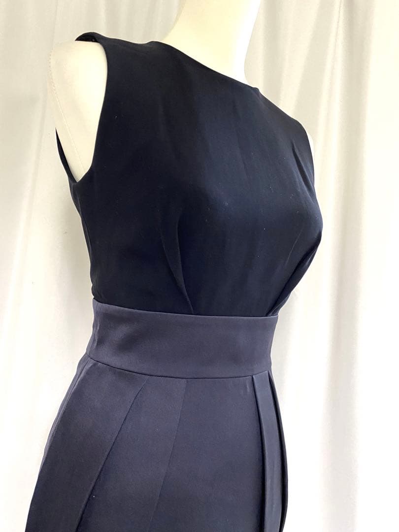 未使用 Liesse リエス ノースリーブ ワンピースドレス