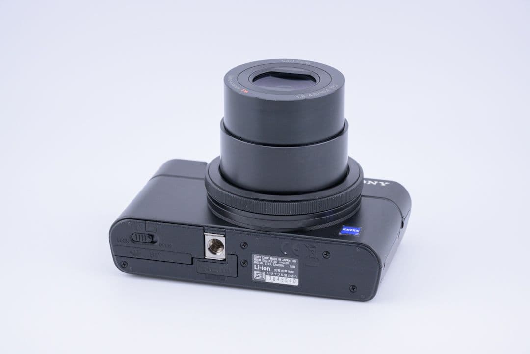 デジタルカメラ SONY RX100