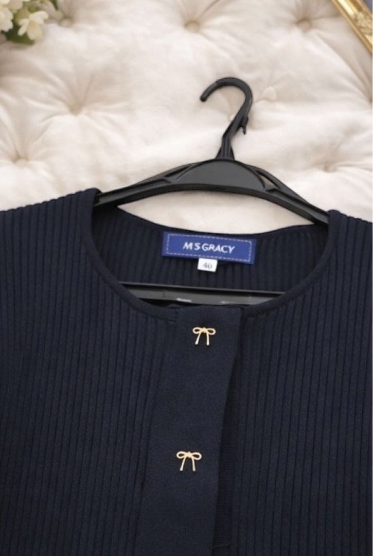 ★美品*M'S GRACY リボン刺繍ペプラムニットカーディガン