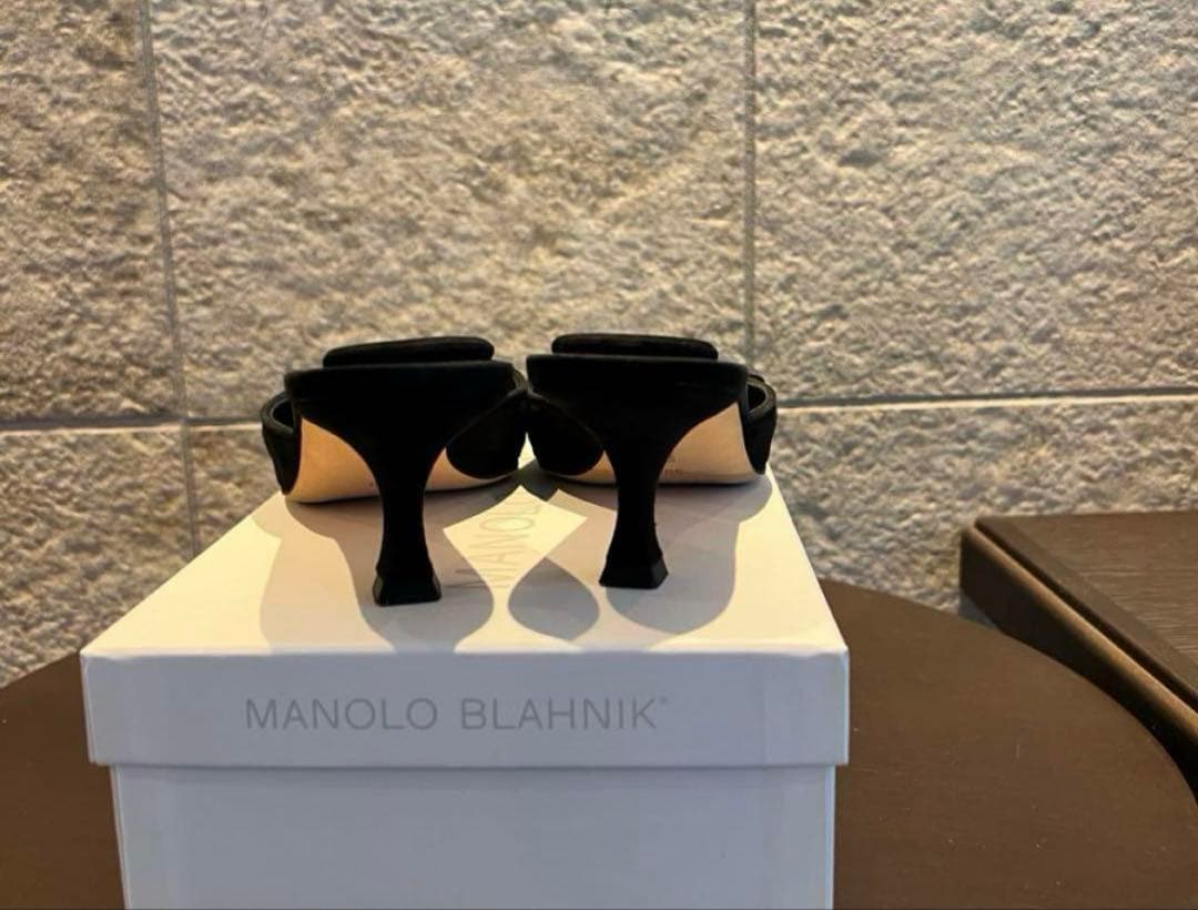 マノロブラニク　メイセール　ブラック 39サイズ