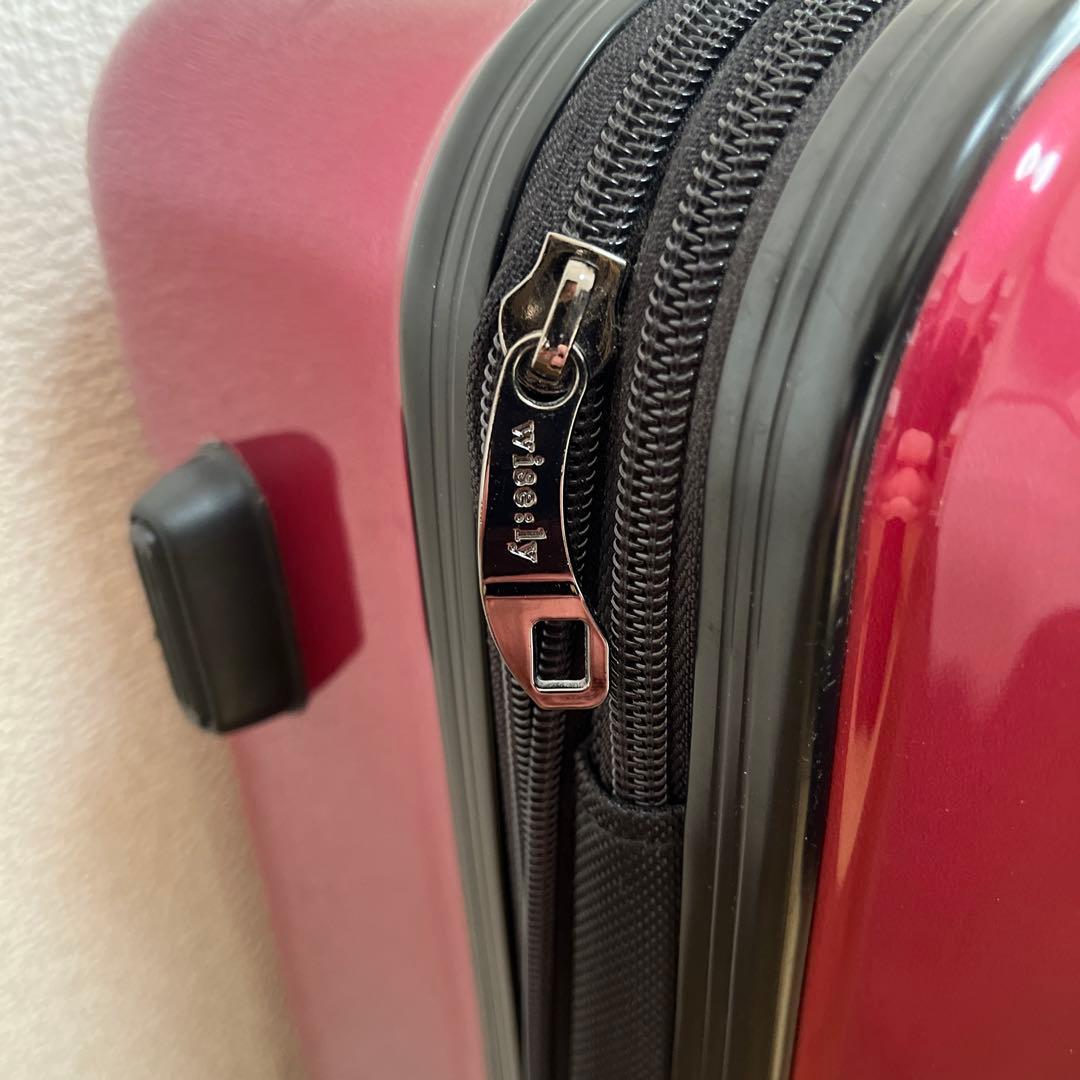 wise:ly（ワイズリー）のキャリーケース 赤 4輪 機内持ち込み可