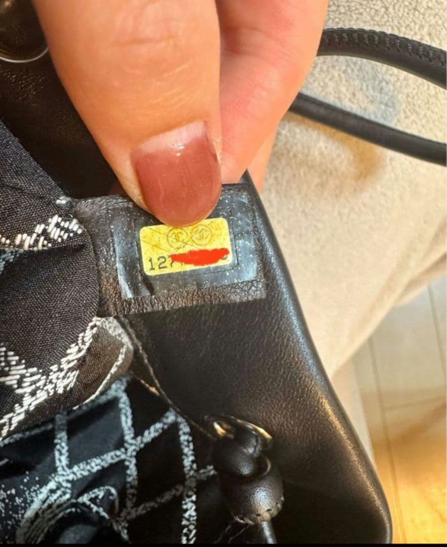 本物鑑定済♥シャネル CHANEL✨エッセンシャルトート　ブラック ハンドバッグ