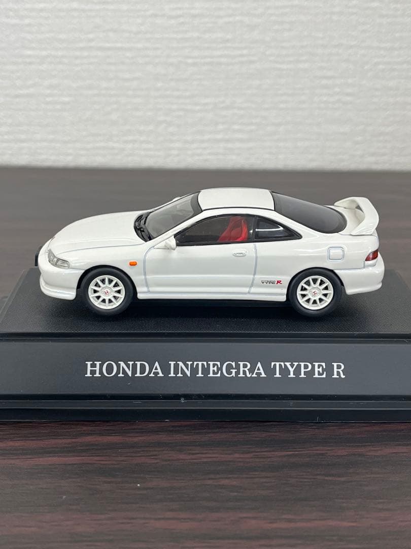 エブロ1/43 ホンダ インテグラ タイプR 2台セット