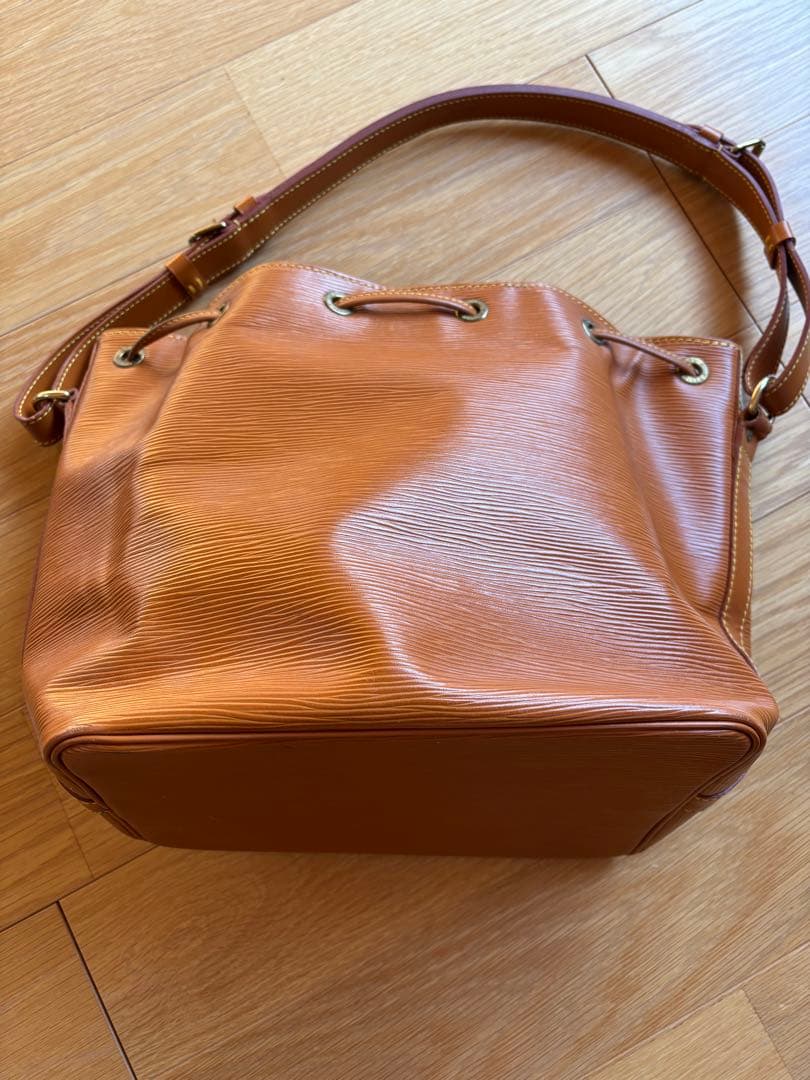 ヴィトンバケットバッグ ブラウン