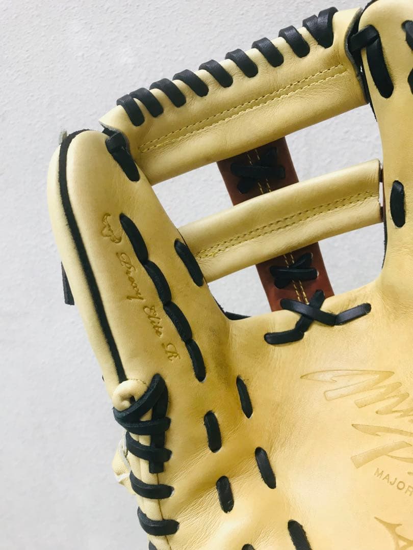 【最高級】ミズノプロ　軟式用グラブ　　　　　　　　（内野手用）