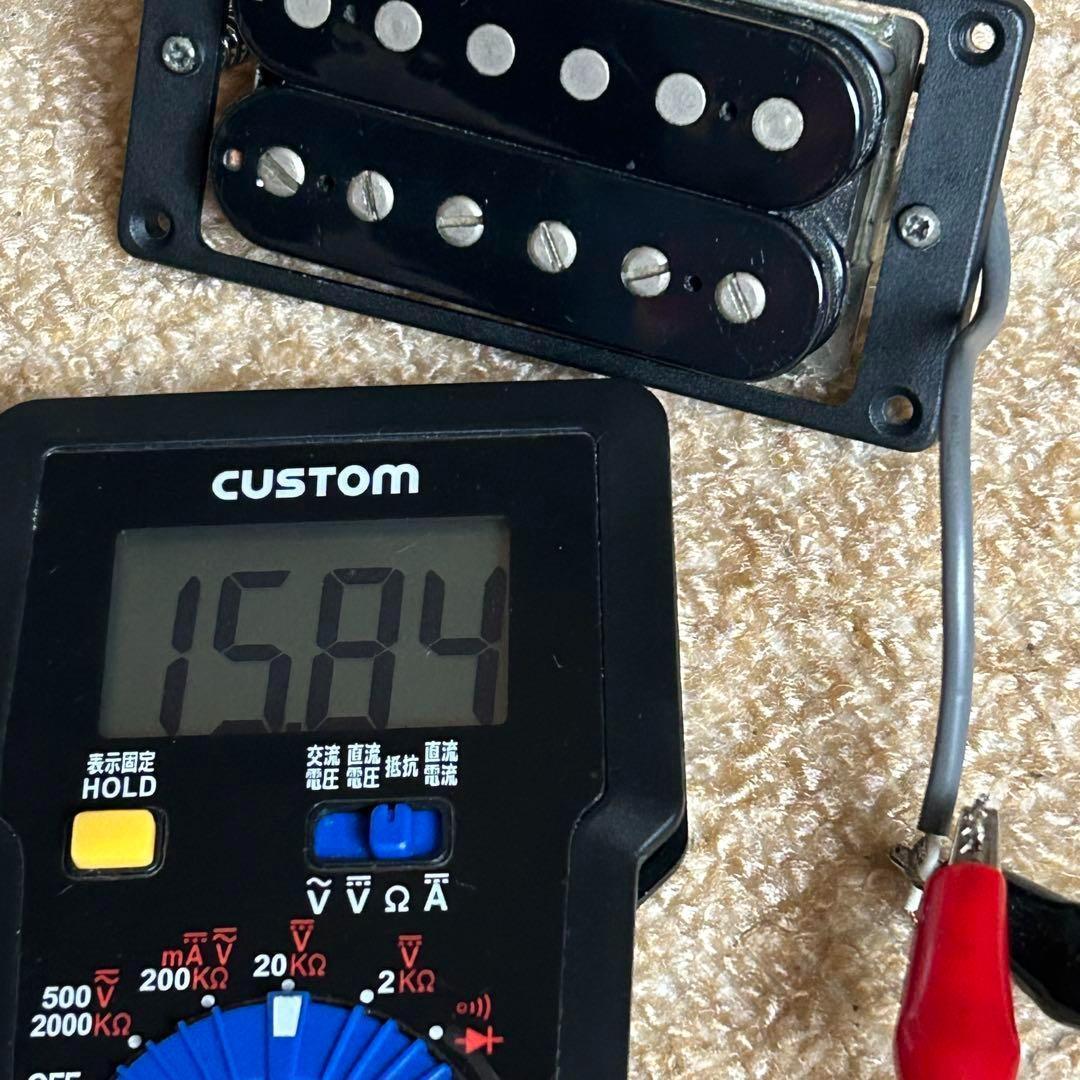 VHⅡ　Black ＆Red 風のミニ・ギター。 １６日までの底値！