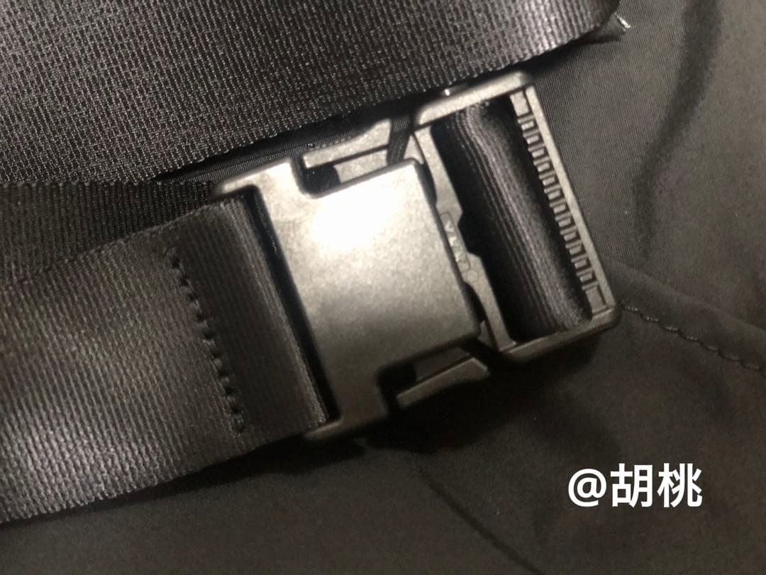 N/ORN ノルン 抱っこバッグ　ブラック