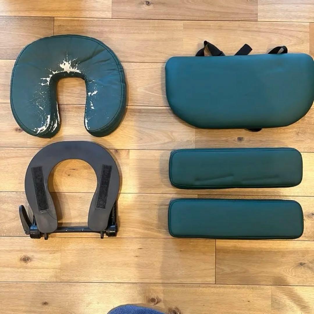 折りたたみ マッサージベッド 軽量13kg 高さ8段階 アルミ脚　整体　エステ