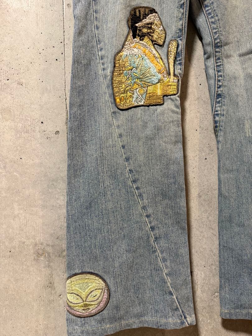 TRUE RELIGION ブーツカットデニム 30