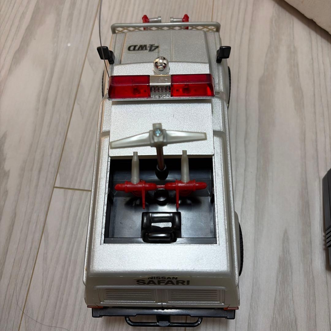 西部警察 NISSAN SAFARI 4WD ニッサンサファリラジコン