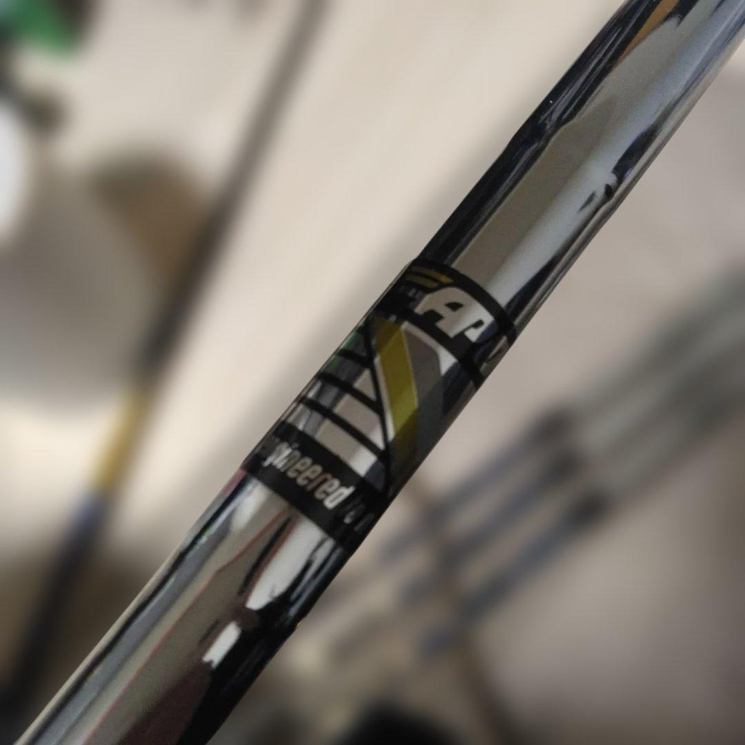 ワンレングス　Pinhawk アイアンセット 8本black widowグリップ