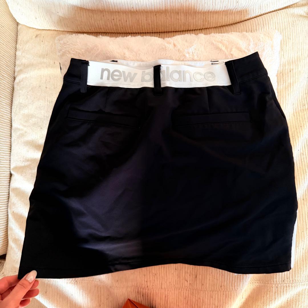 New Balance ゴルフスカート 黒 美品 ロゴ入