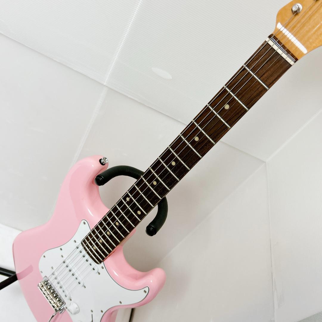 美品 Grassroots グラスルーツ Stratocaster ピンク 桃