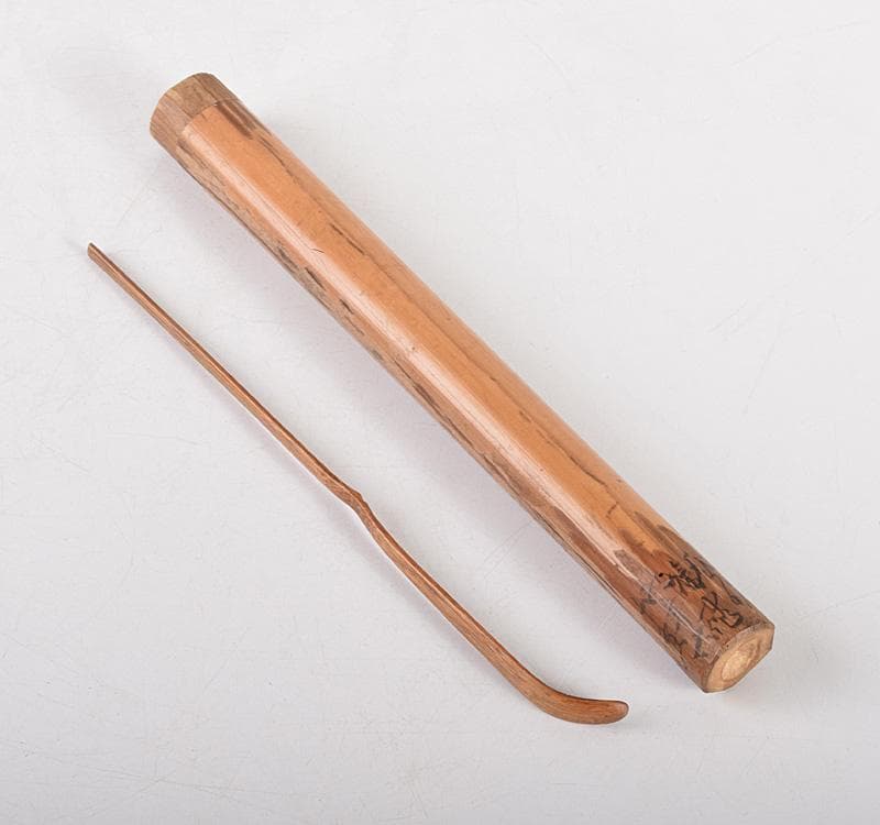 茶道具　竹　茶杓　竹阿弥書　銘「花の露」共筒　時代箱　V　R5000