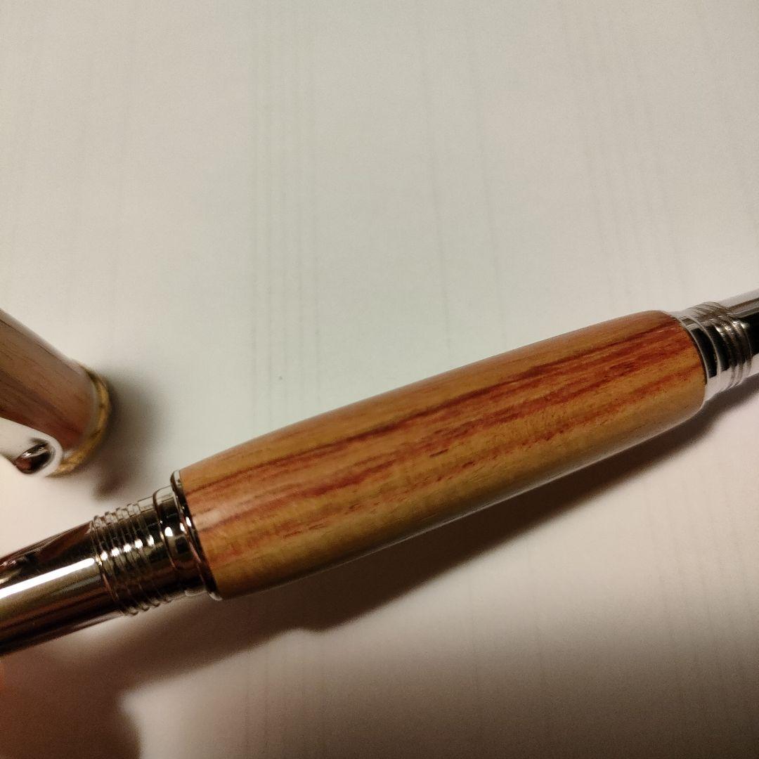 スティロアート軽井沢 万年筆 14k ピンクリボン運動応援チューリップウッド
