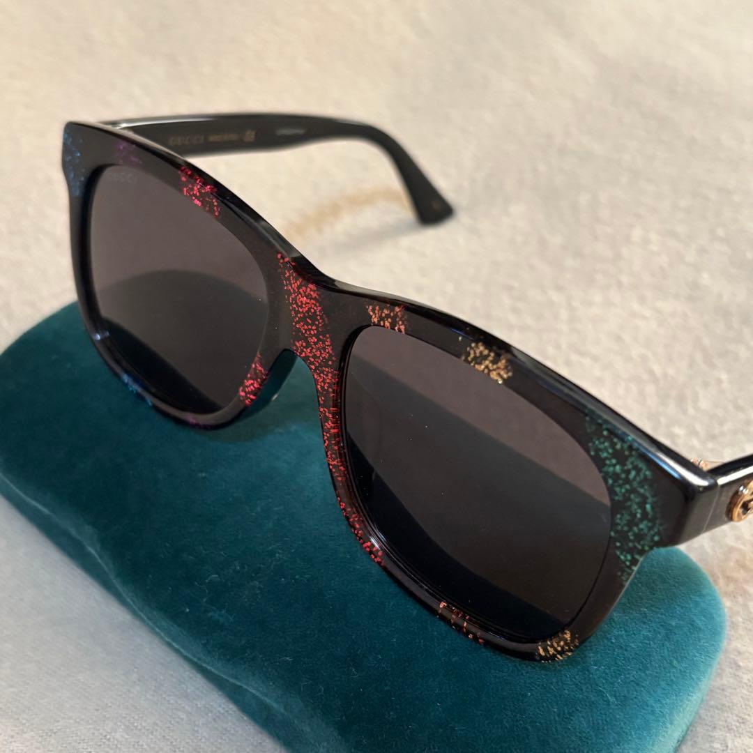 【新品未使用】GUCCI ブラック グリッター ラメ サングラス スクエア