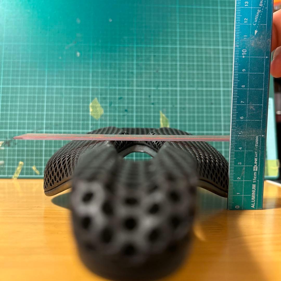 TNI LiteFly 3D カーボン サドル 黒