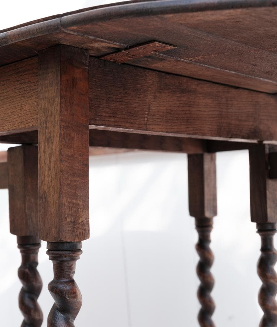 ドロップリーフテーブル　ゲートレッグ　バタフライテーブル