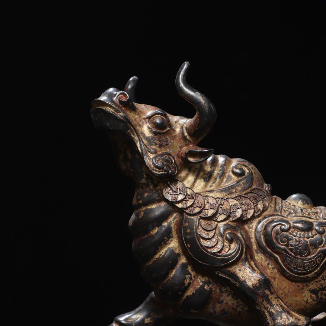 旧蔵　牛の彫刻　銅製　富貴　幸運　家業繁栄