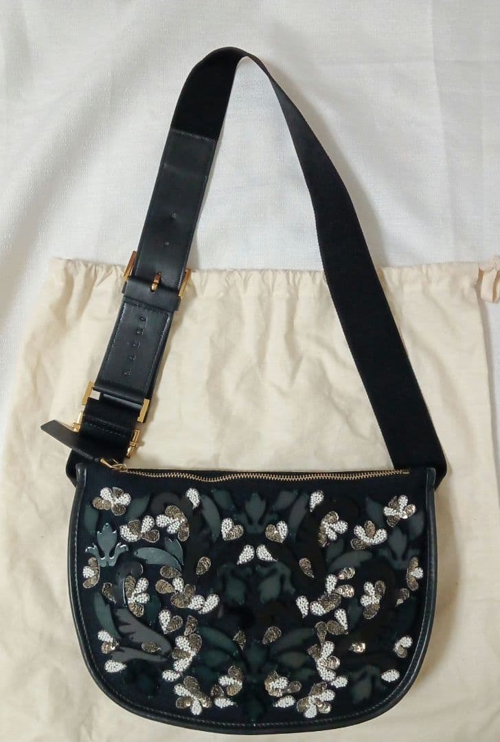 MARNI ボディバッグ