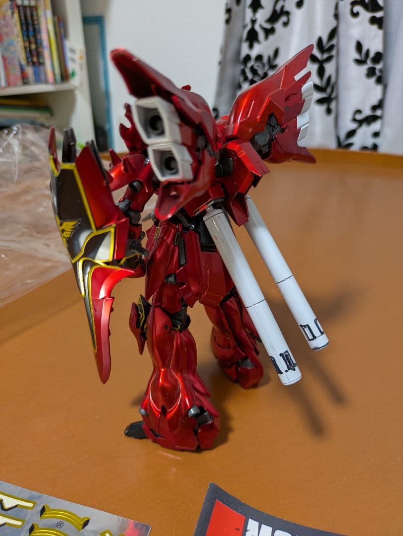 HG MSN-06S シナンジュ チタニウムフィニッシュ　ガンダム　完成品