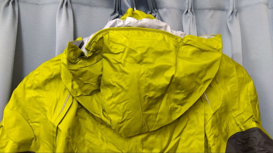 mont-bell GORE-TEX サイクルレインジャケット〈女性用〉Mサイズ