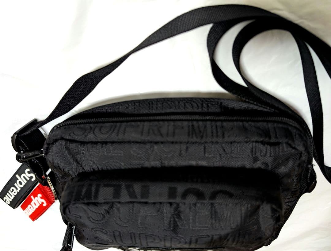 U*a様 【美品】 黒色 19ss Shoulder Bag　完売品